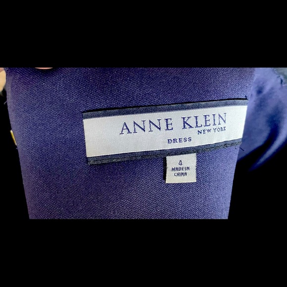 Dress - Picture 1 of 2